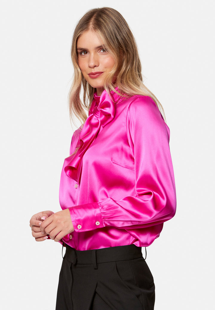 Woman wearing Silk Pussybow Blouse