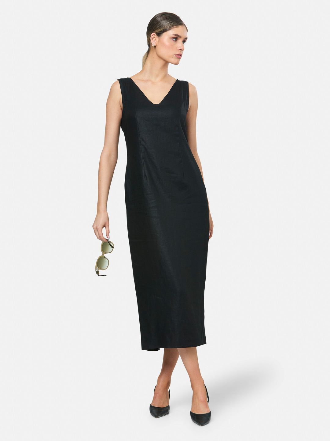 Helen's Choice of the Week: The Black Linen Dress