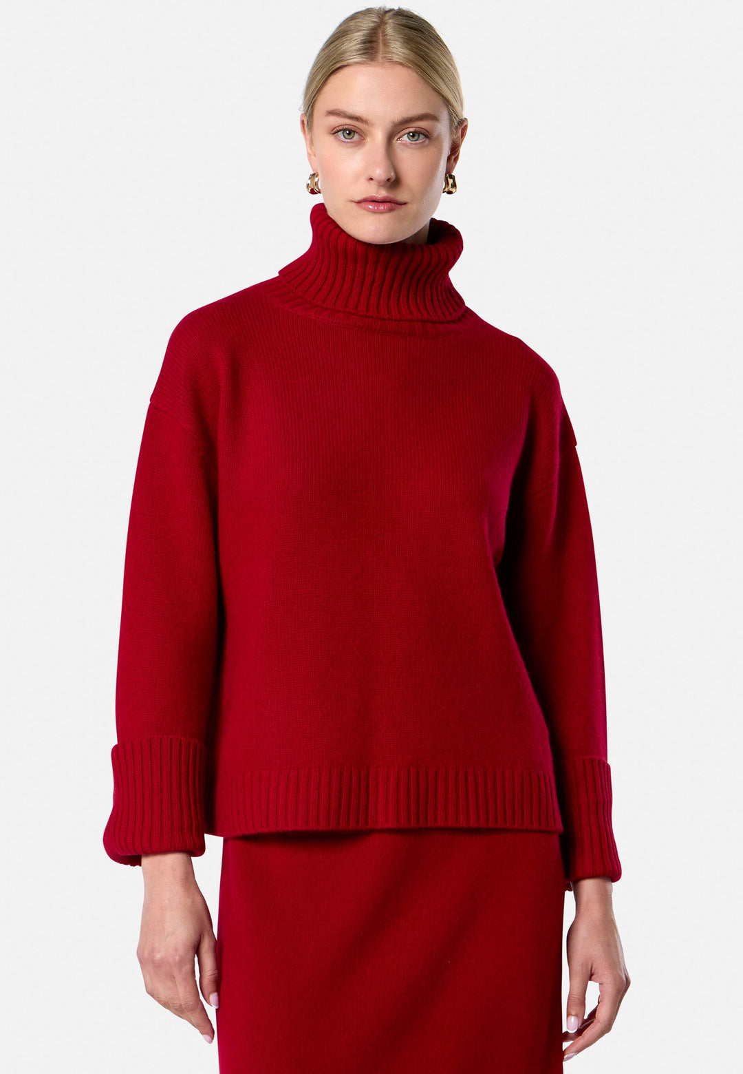 Carol Chunky Ruby Red Cashmere Roll-Neck Sweater