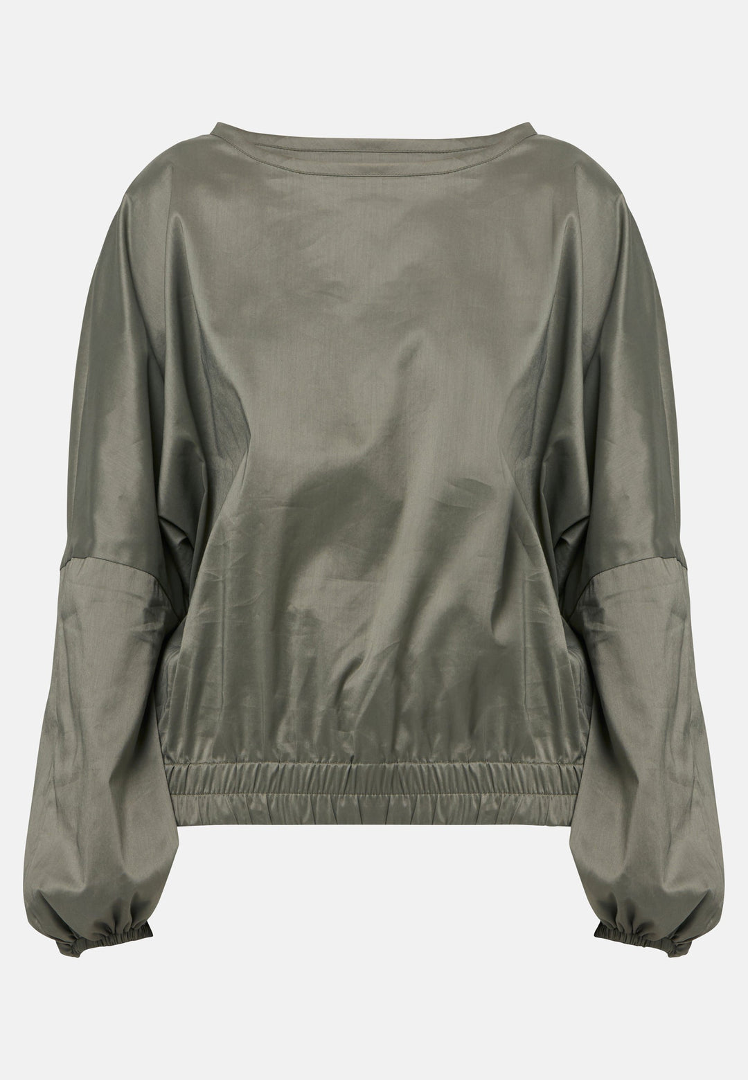 The Indie Olive Blouse features a relaxed, billowy fit with gathered sleeves and an elasticated hem for a contemporary touch. The lightweight fabric and round neckline make it versatile and easy to pair with the Niamh jeans.