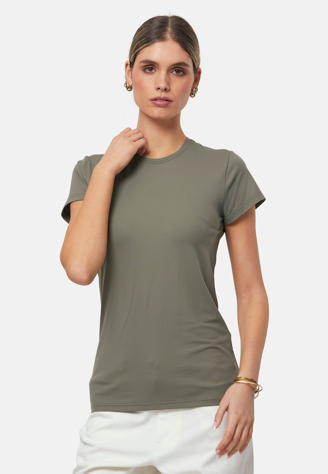 Our best-selling take on a classic tee. Luxe stretch jersey and a neat round neck make this one of our most revered essentials.