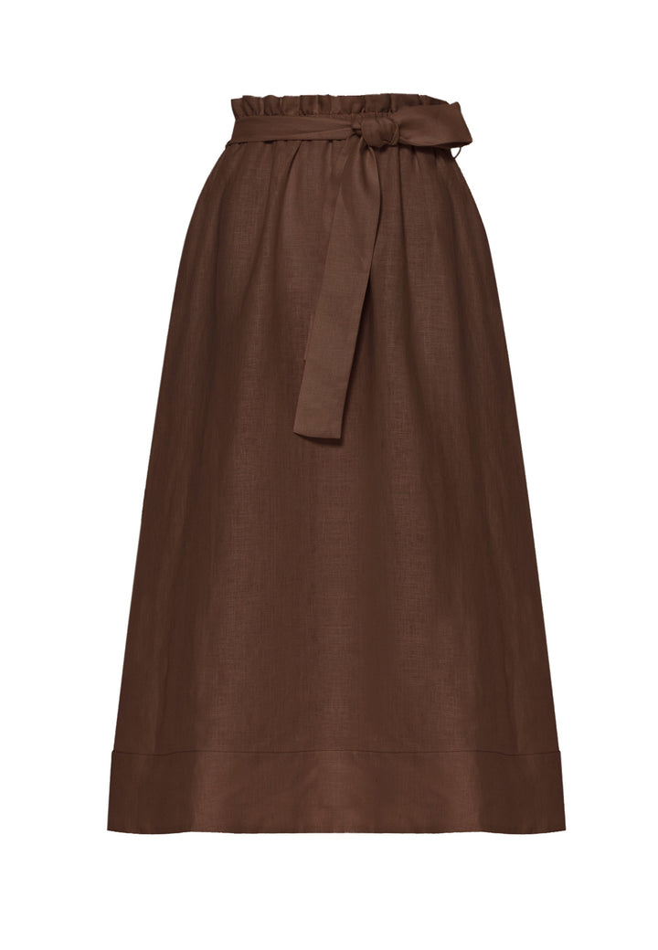Meg, an easy-fitting, pull-on linen skirt that embraces a laid-back spirit. A piece you can't travel without. Designed to sit on the high waist for a flattering fit. Features a detachable belt. Paper bag elasticated waist for all day comfort. Cut from a breathable Irish linen. Pair it with a simple tee and the co-ordinating Cassie boyfriend blazer with trainers for a chic and contemporary look.