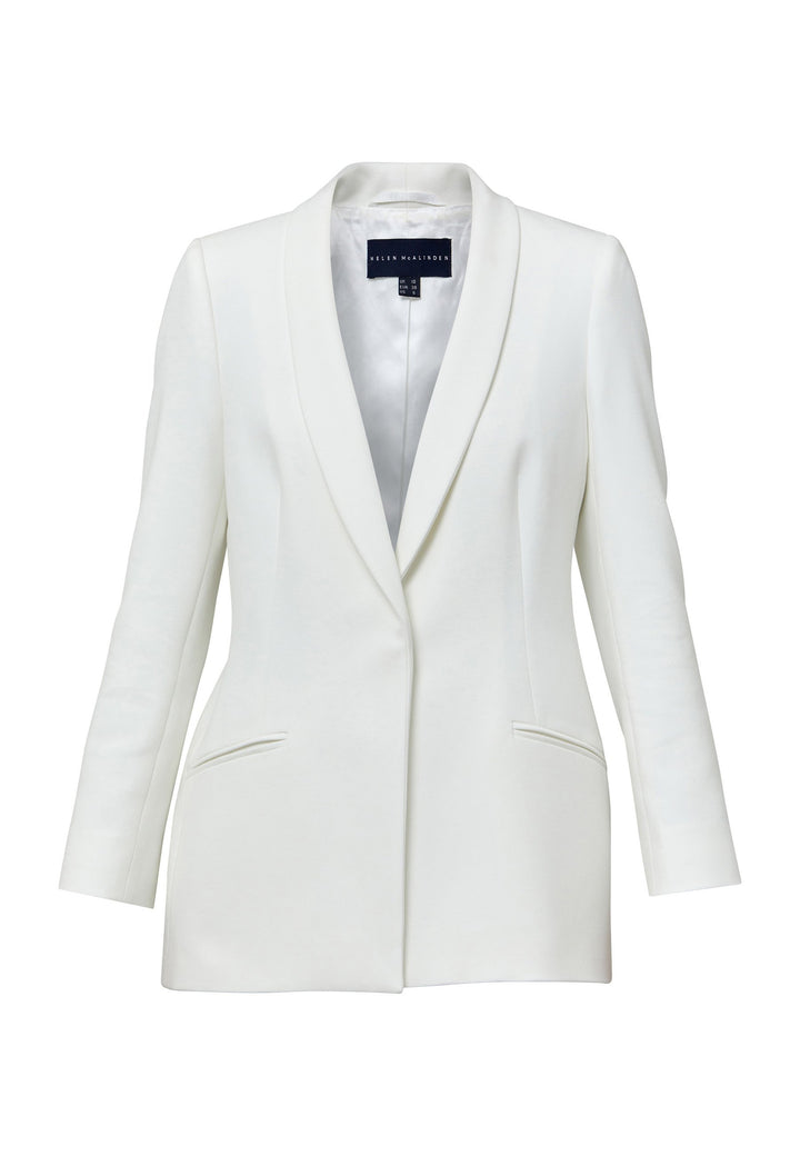 Darcie, a minimalist wardrobe must-have. This investment-worthy tailored tux jacket is engineered with a classic shawl collar and simple jeet pockets. Cut to a semi fitted silhouette with a single button closure. Fabricated in our signature double crepe with a hint of stretch in iconic white. The perfect balance between classic & elegance. Pair with a simple tee or elevate the look with the co-ordinating jill pant.