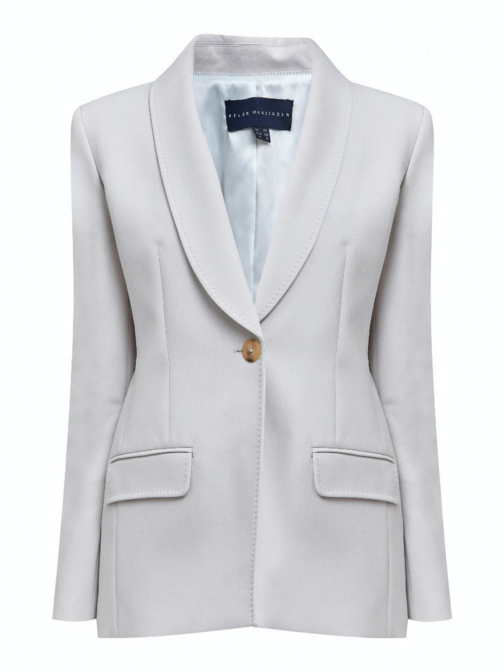 Jenny the investment-worthy blazer, the ultimate office attire. Minimalist styling with no trim and button. A real classic. Wear it with matching pants for the perfect office look.
